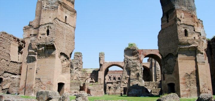 The Unusual Italy: le Terme di Caracalla