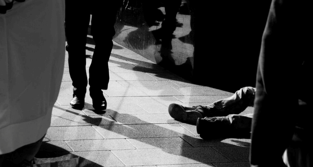 Addio a Greg a Viale Trastevere finisce la vita in strada del 42enne polacco