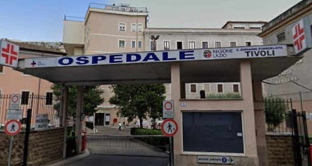 Tivoli, caos al pronto soccorso 24enne aggredisce medici e infermieri