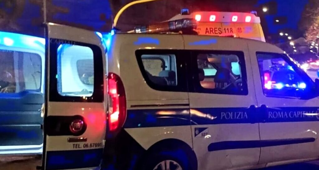 Tragedia sulla strada a Roma: 21enne morto nello schianto contro il guardrail